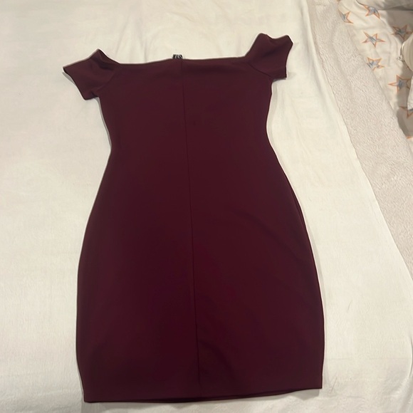 Windsor burgundy dress - Picture 2 of 3